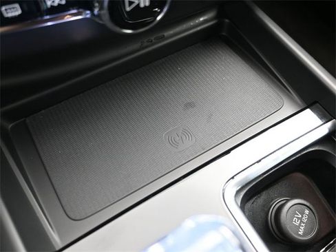 Used 2026 Volvo XC60 B5 Ultra w/ Protection Package Premier image 15