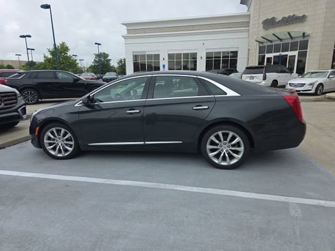 Used 2015 Cadillac XTS Luxury AWD/4WD image 2