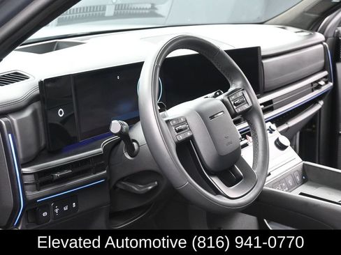 Used 2025 Hyundai Santa Fe Calligraphy AWD/4WD image 17