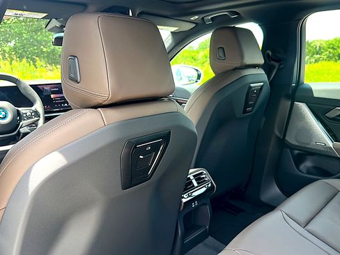 New 2026 BMW i5 eDrive40 RWD image 14