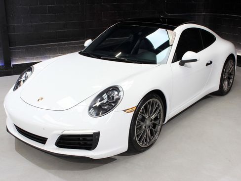 Used 2019 Porsche 911 Carrera image 7
