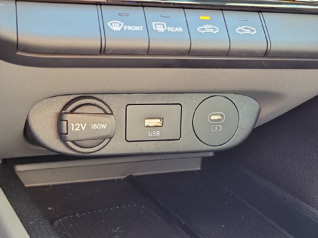 Certified 2026 Hyundai Elantra Sport FWD image 19