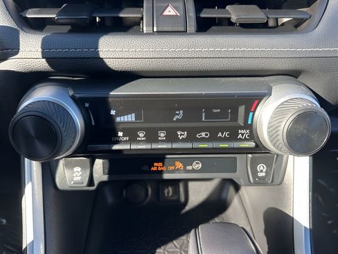 Used 2024 Toyota RAV4 LE image 17