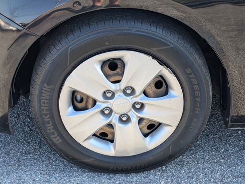 Used 2015 Kia Forte LX image 13