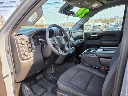 Used 2024 Chevrolet Silverado 1500 Custom Trail Boss AWD/4WD image 20