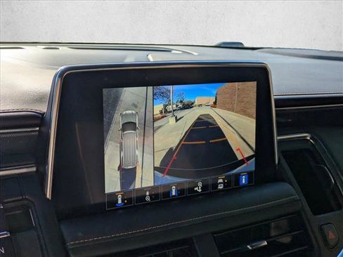 Used 2024 GMC Yukon AT4 w/ Technology Package image 15