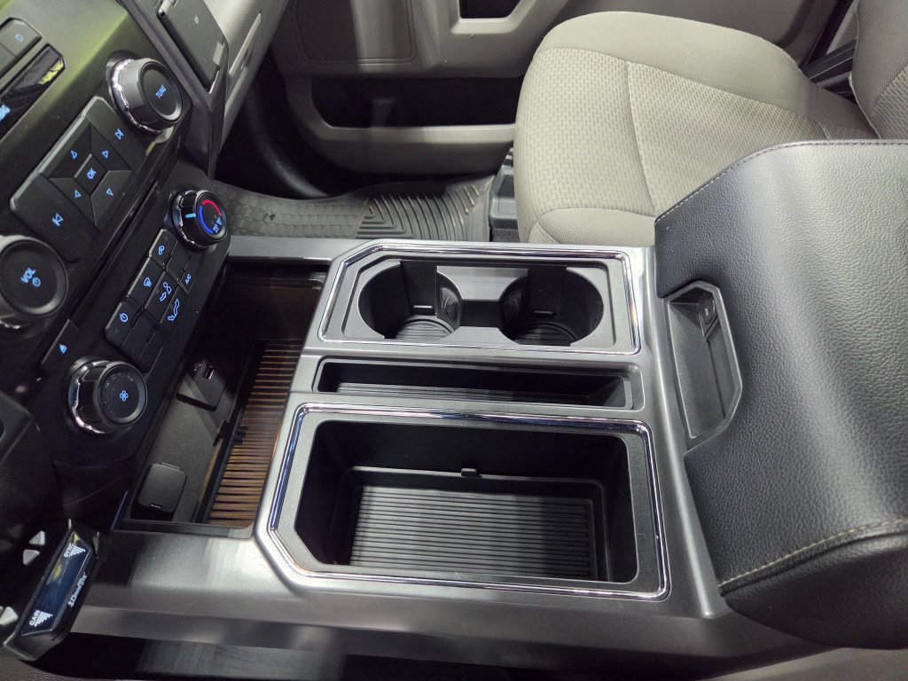 Used 2016 Ford F150 XLT AWD/4WD image 23