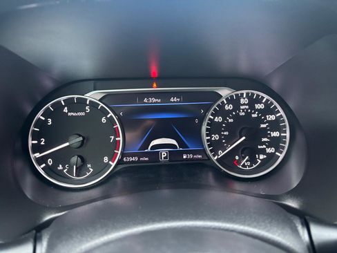 Used 2023 Nissan Sentra SV image 13