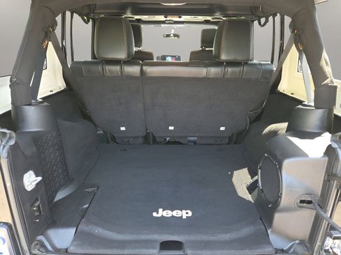 Used 2012 Jeep Wrangler Unlimited Sahara w/ Dual Top Group image 15