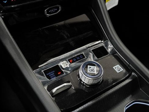 New 2026 Jeep Grand Cherokee Altitude image 25