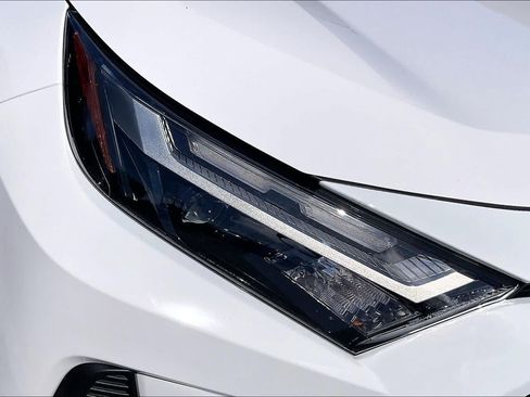 Used 2025 Toyota RAV4 LE FWD image 27