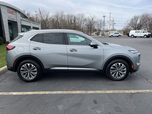 Used 2025 Buick Envision Preferred AWD/4WD image 8