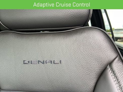 Certified 2023 GMC Yukon Denali w/ Max Trailering Package AWD/4WD image 30