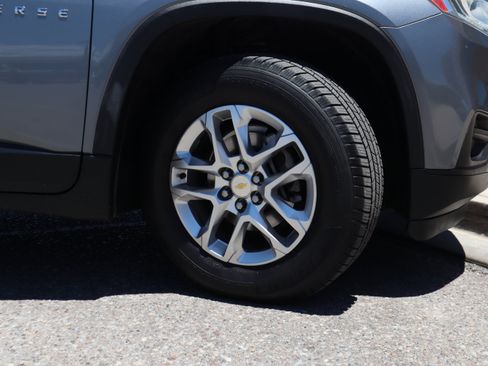 Used 2020 Chevrolet Traverse LS AWD/4WD image 13