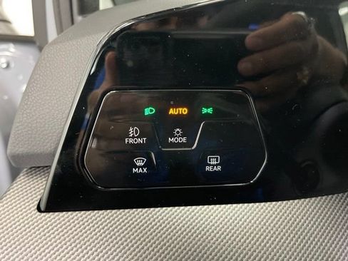 New 2026 Volkswagen GTI SE FWD image 20