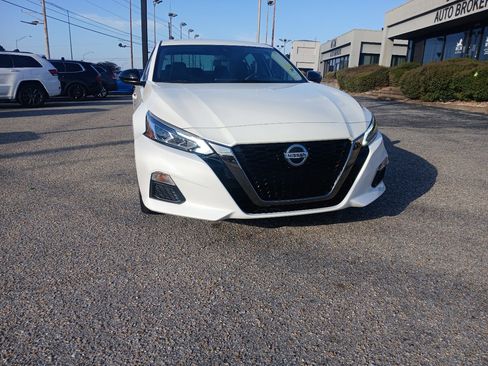 Used 2020 Nissan Altima 2.5 SR image 4