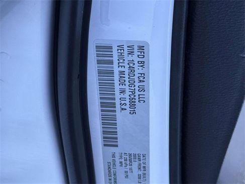 Used 2023 Dodge Durango GT image 25