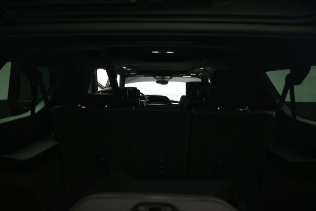 Used 2024 Cadillac Escalade ESV V w/ Heavy-Duty Trailer Package AWD/4WD image 59