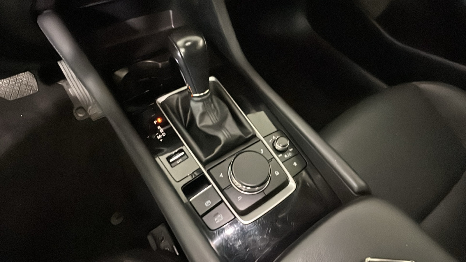 Used 2024 MAZDA MAZDA3 s FWD image 25