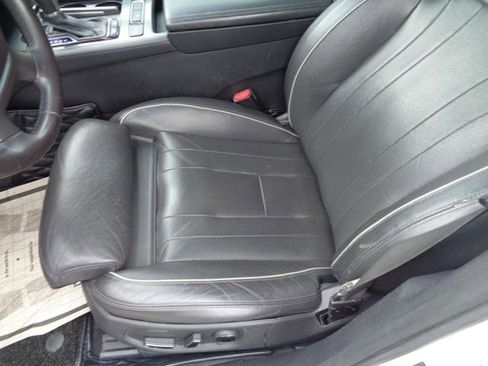 Used 2015 Hyundai Genesis 5.0 RWD image 33