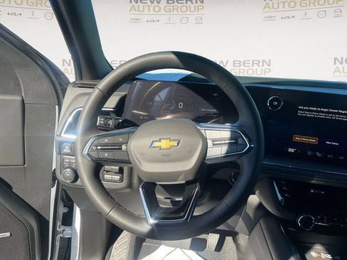 New 2026 Chevrolet Suburban Premier w/ Sun And Tow Package AWD/4WD image 12