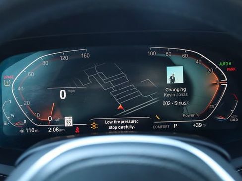 Used 2021 BMW X5 xDrive40i w/ M Sport Package image 16