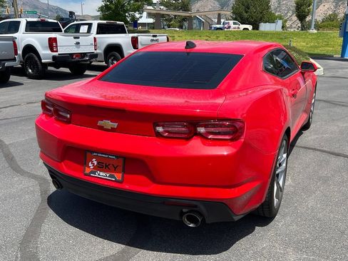 Used 2022 Chevrolet Camaro LT RWD image 9