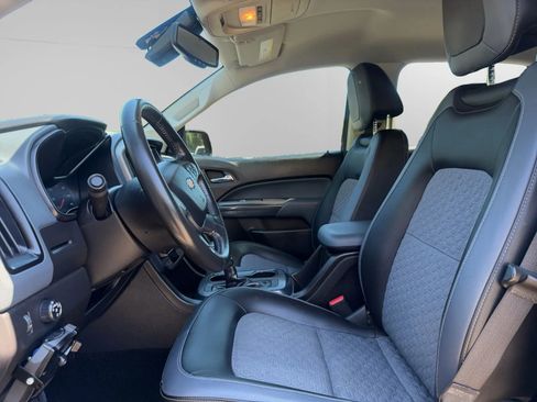 Used 2015 Chevrolet Colorado Z71 RWD image 10