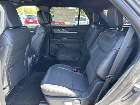 New 2025 Ford Explorer ST image 24