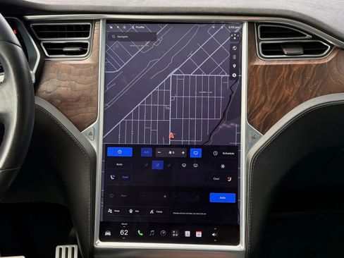 Used 2016 Tesla Model X Performance AWD/4WD image 17