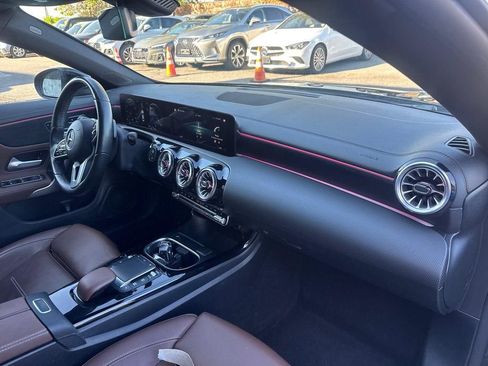 Used 2022 Mercedes-Benz CLA 250 4MATIC image 15