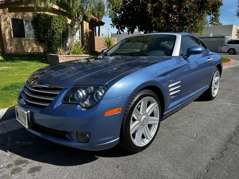 Used 2005 Chrysler Crossfire Limited image 2
