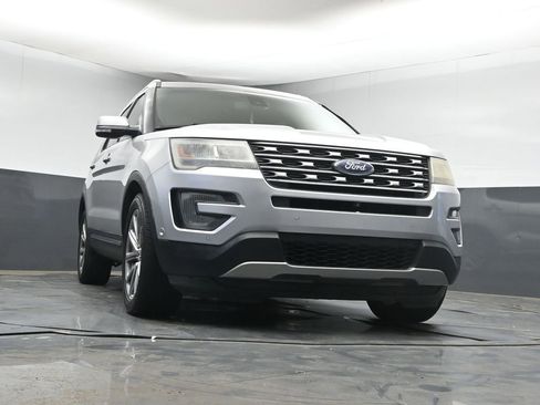 Used 2017 Ford Explorer Limited w/ Equipment Group 301A image 16