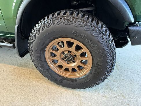 Used 2024 Ford Bronco Big Bend image 6