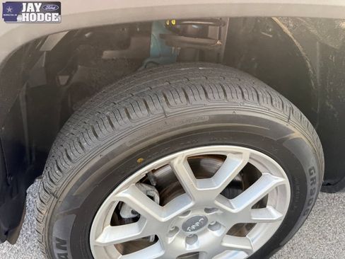 Used 2021 Jeep Renegade Latitude AWD/4WD image 26