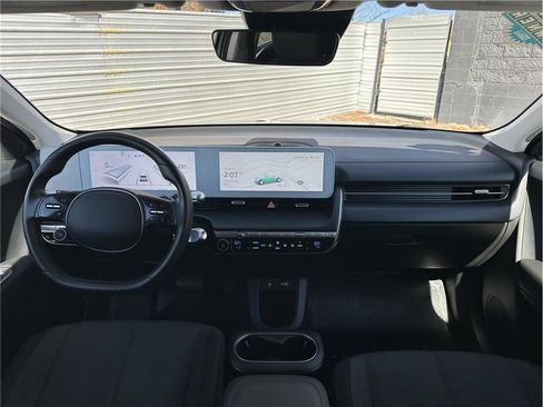 Used 2024 Hyundai Ioniq 5 SEL image 17