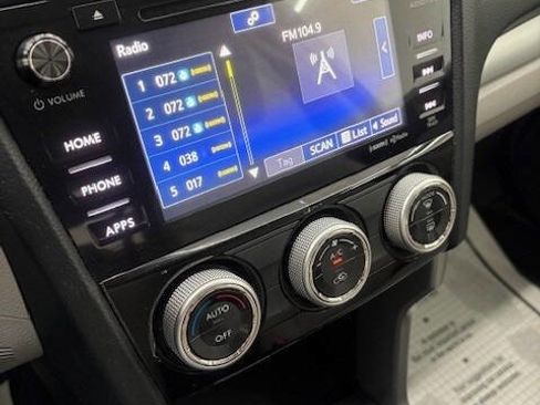 Used 2017 Subaru Forester 2.5i Premium image 21