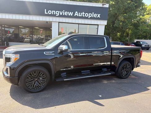 Used 2022 GMC Sierra 1500 Denali w/ Driver Alert Package II AWD/4WD image 2