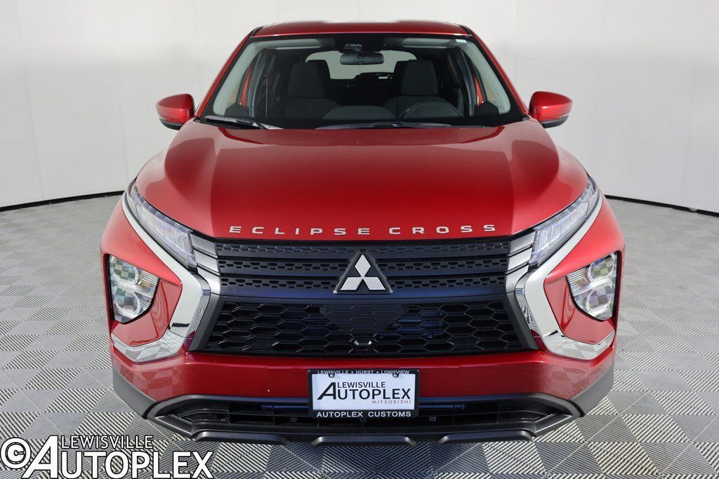 Used 2025 Mitsubishi Eclipse Cross ES AWD/4WD image 2