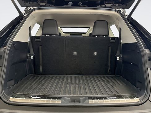 Used 2024 Toyota Grand Highlander AWD image 21