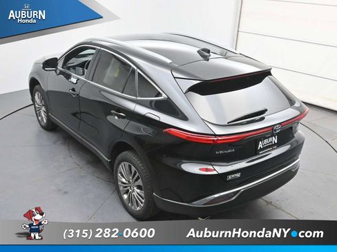 Used 2023 Toyota Venza Limited AWD/4WD image 28