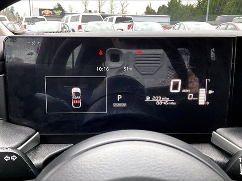 Used 2025 Nissan Kicks S image 12