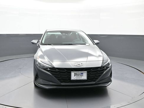 Certified 2023 Hyundai Elantra SEL FWD image 2
