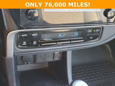 Used 2017 Toyota Corolla L image 25