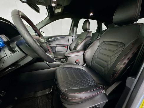 Certified 2024 Ford Escape ST-Line Elite w/ Premium Technology Package image 12