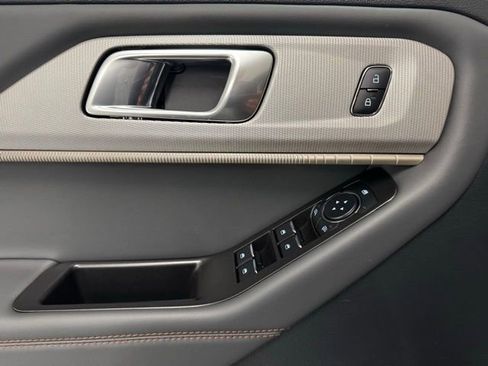 New 2026 Ford Explorer Active image 16