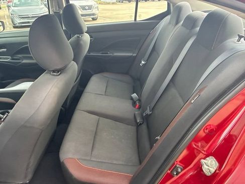 Used 2021 Nissan Versa SR FWD image 15