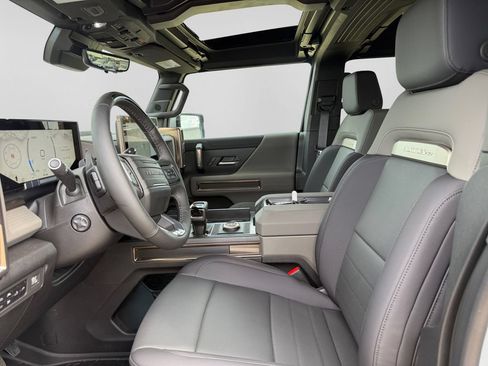 New 2025 GMC Hummer EV 2X w/ LPO, Dark Essentials Package AWD/4WD image 16