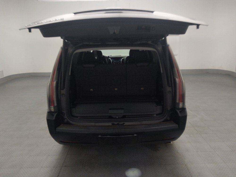 Used 2019 Cadillac Escalade Premium Luxury RWD image 29