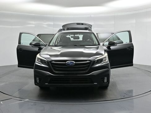 Used 2020 Subaru Outback Onyx Edition XT w/ Tech Package 2 image 29